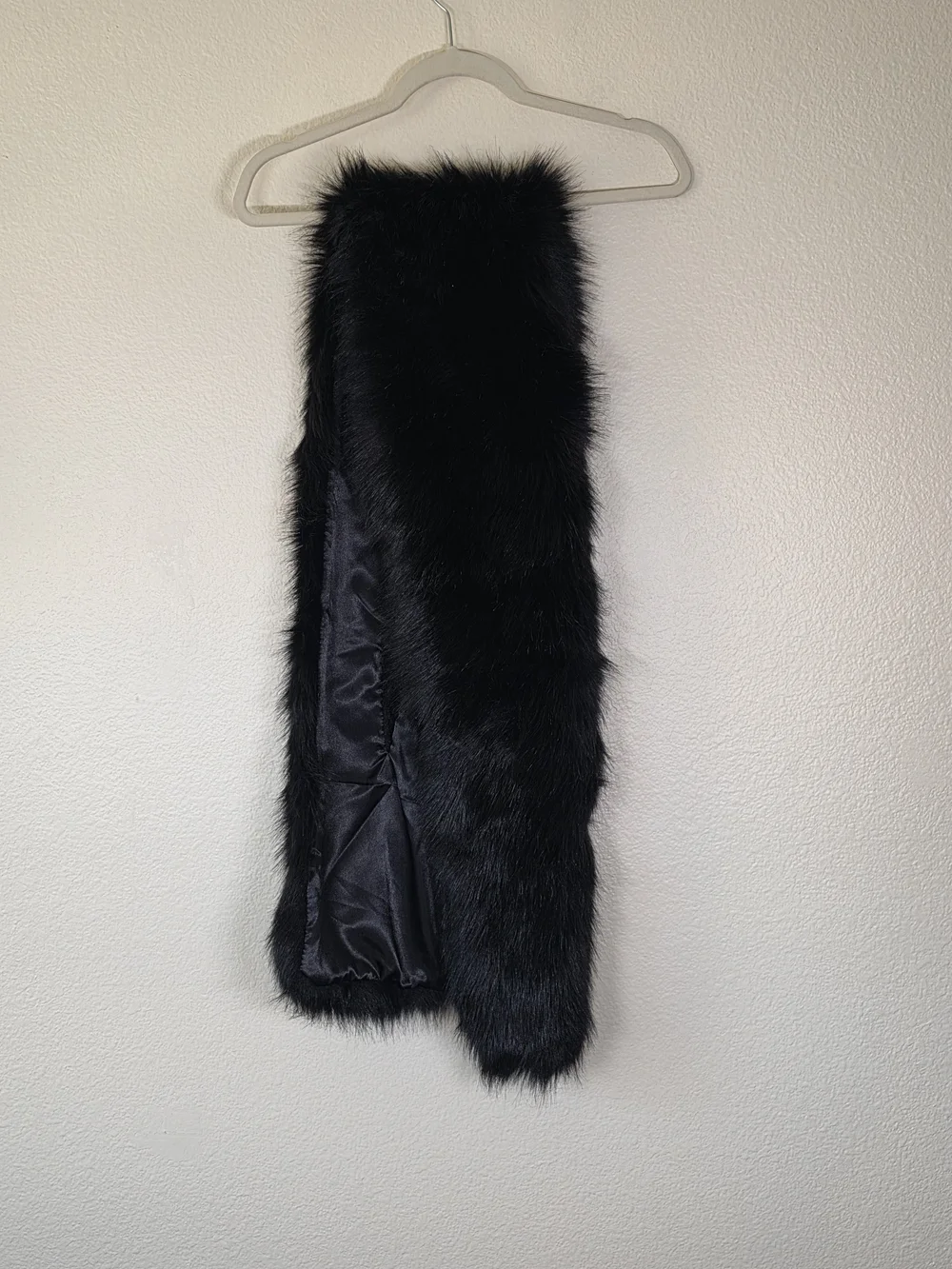 Unique Vintage Black Faux Fur Wrap